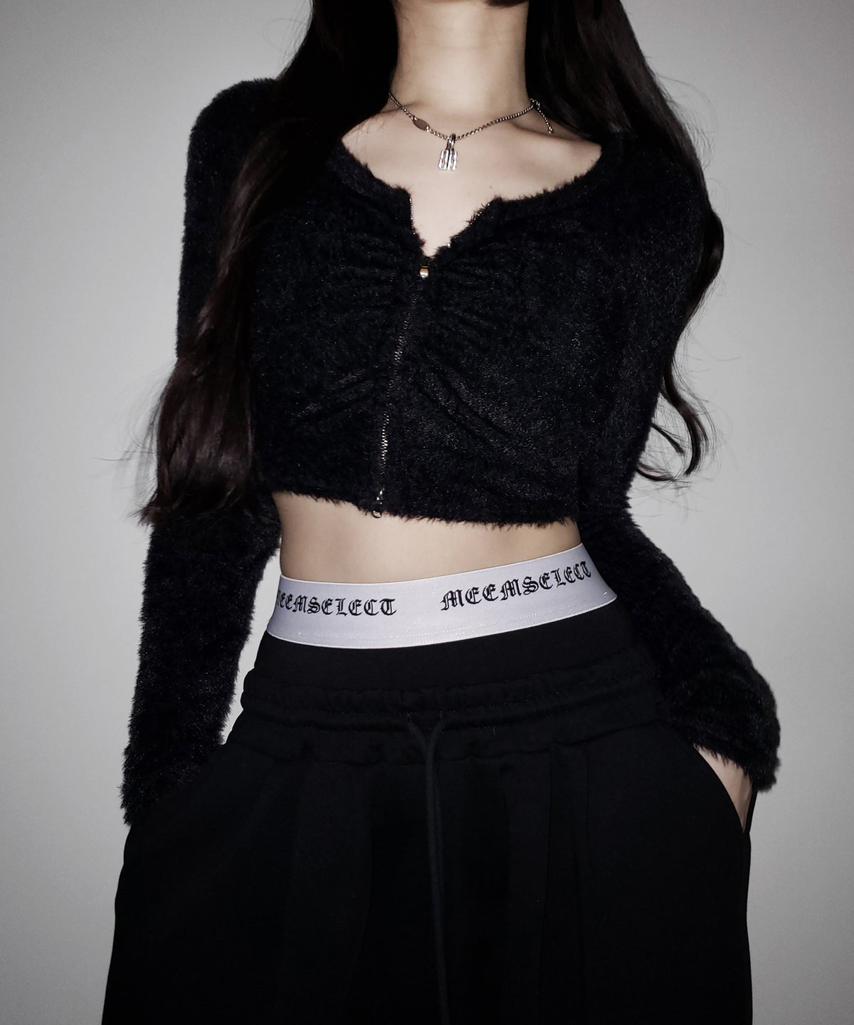 【 レイヤード可能 】グランジロゴインナーパンツ / grunge logo inner pants