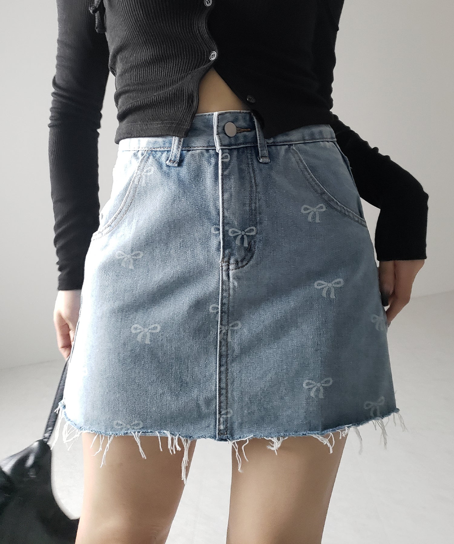 【 インパン裏地付き 】リボンプリントダメージデニムミニスカート / ribbon print damage denim mini skirt