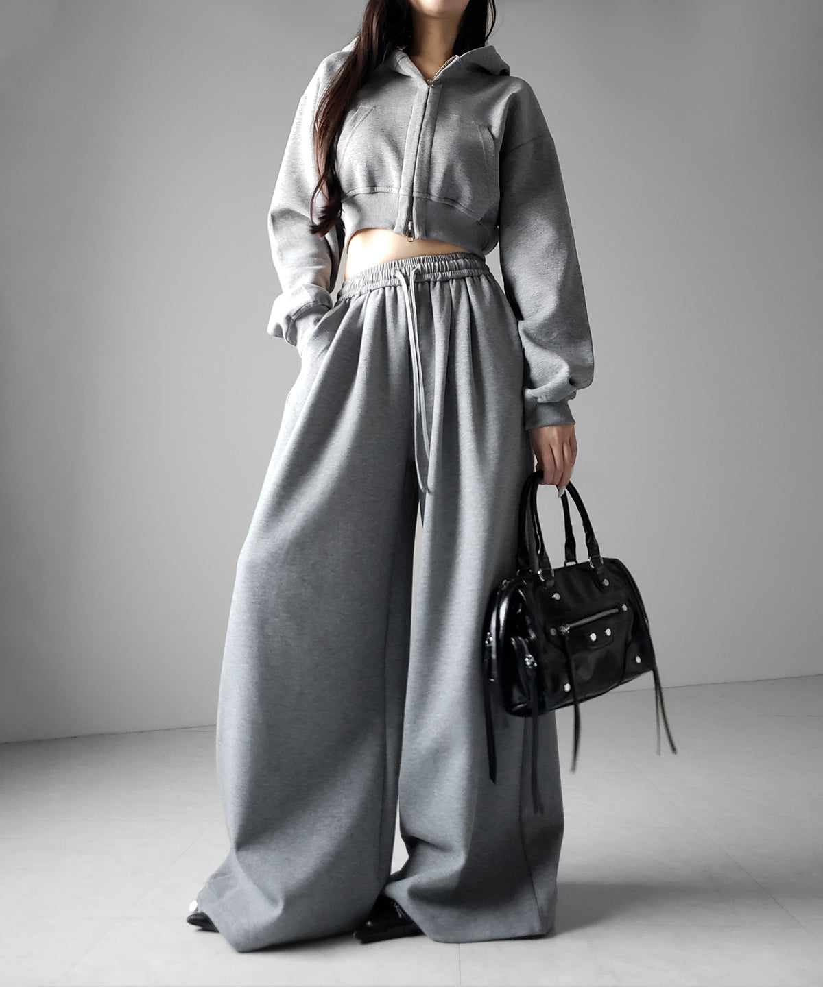 【 セットアップ 】ダブルジップショートパーカー + タックワイドスウェットパンツ SET / double zip short hoodie + tuck wide sweat pants SET