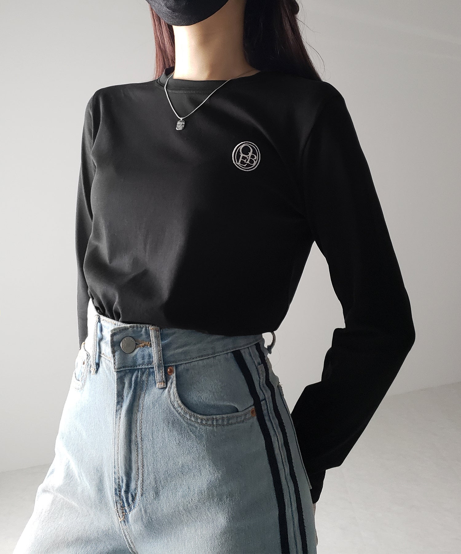 OBE刺繍 ミニロゴ長袖Tシャツ【 韓国製 】