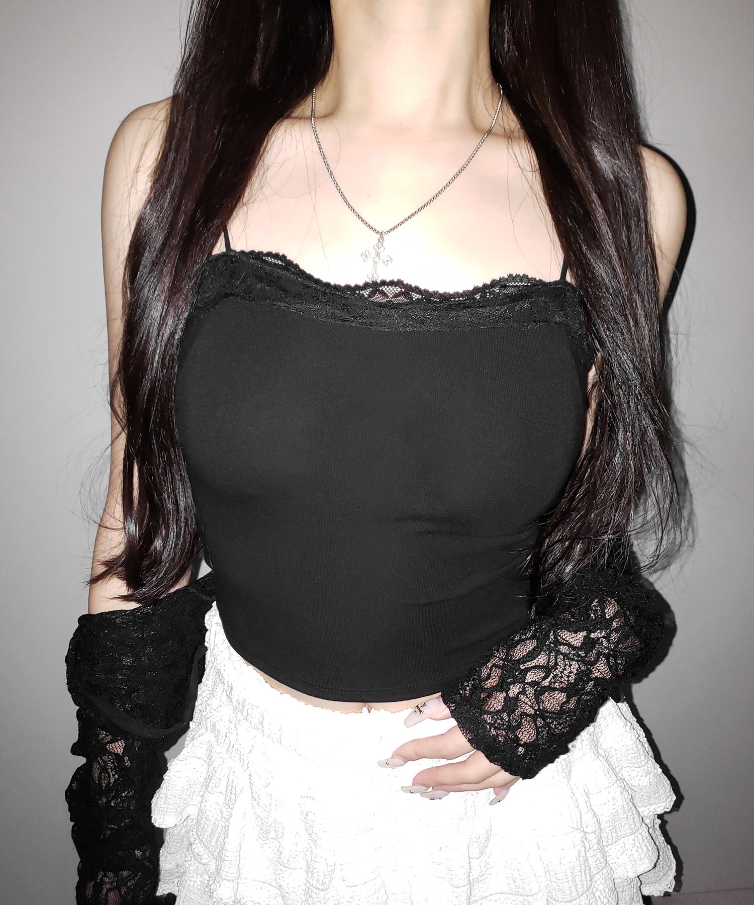 【 3color 】レース切替スクエアクロップドキャミソール / Lace switched square cropped camisole
