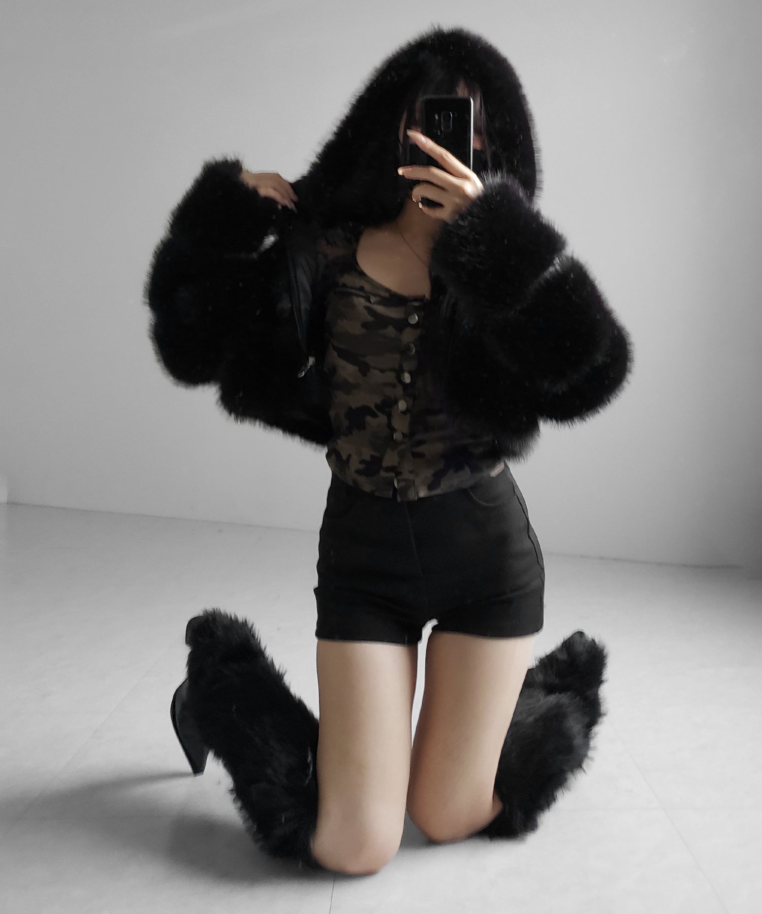 カモフラアウトポケットスクエアネック長袖スリムTシャツ / camouflage out pocket square neck long sleeve slim T-shirt