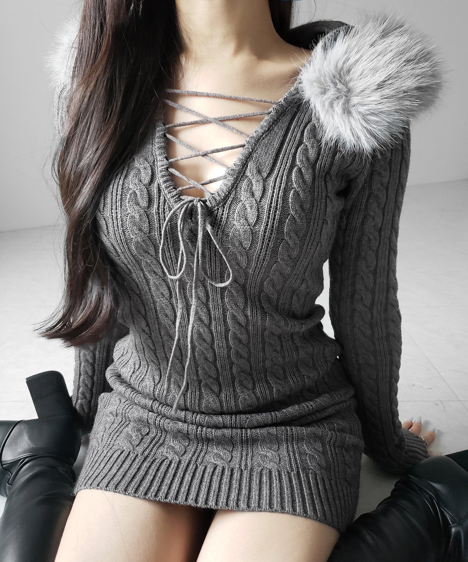 ファーフーディレースアップレディニットミニワンピース / fur hoodie lace up lady knit mini onepiece