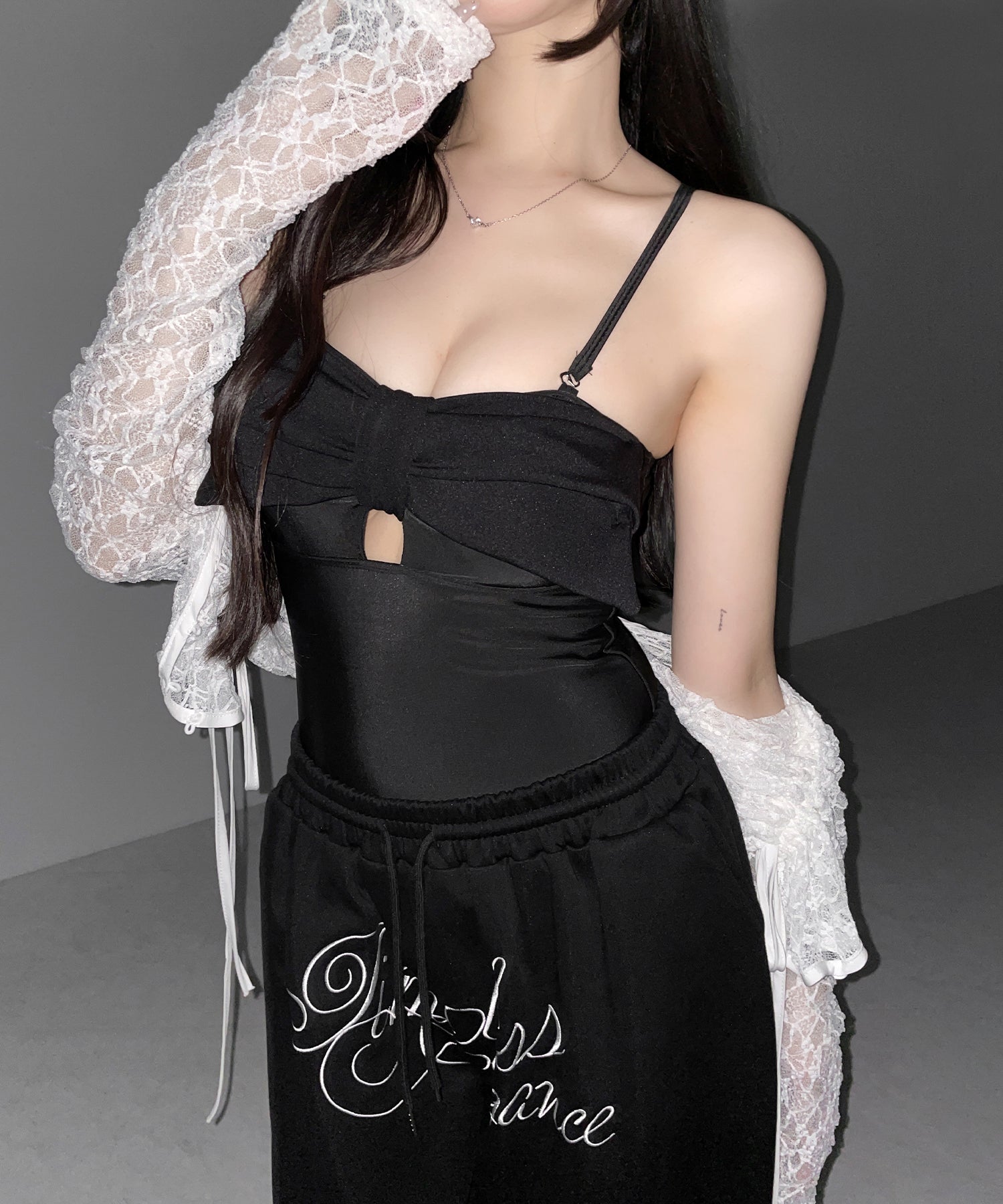 【 レディース水着 】フロントリボンカットアウトワンピース水着 / front ribbon cutout onepiece swimwear