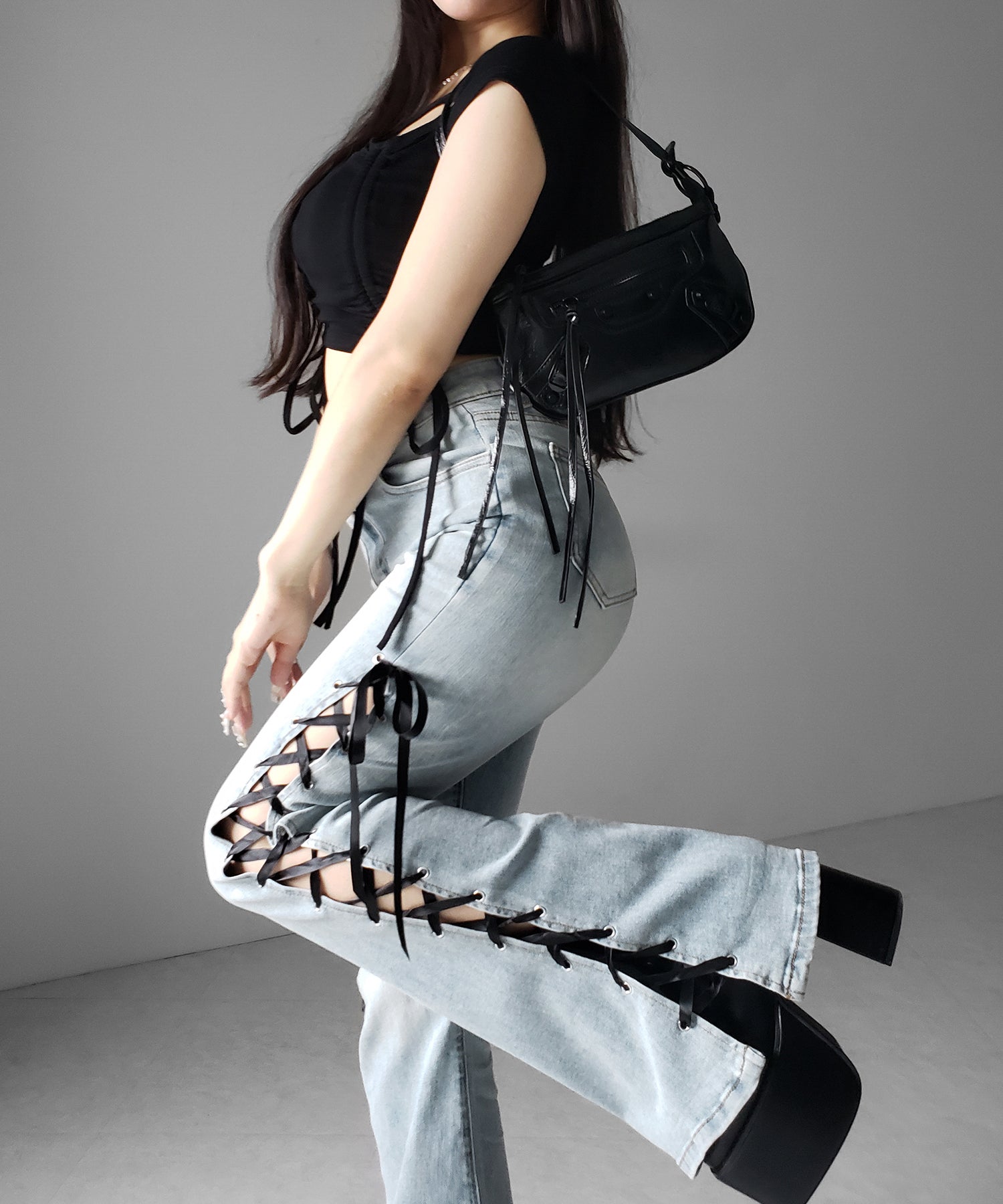 サテンリボンレースアップカットアウトストレッチフレアデニム / satin ribbon laceup cutout stretch flare denim