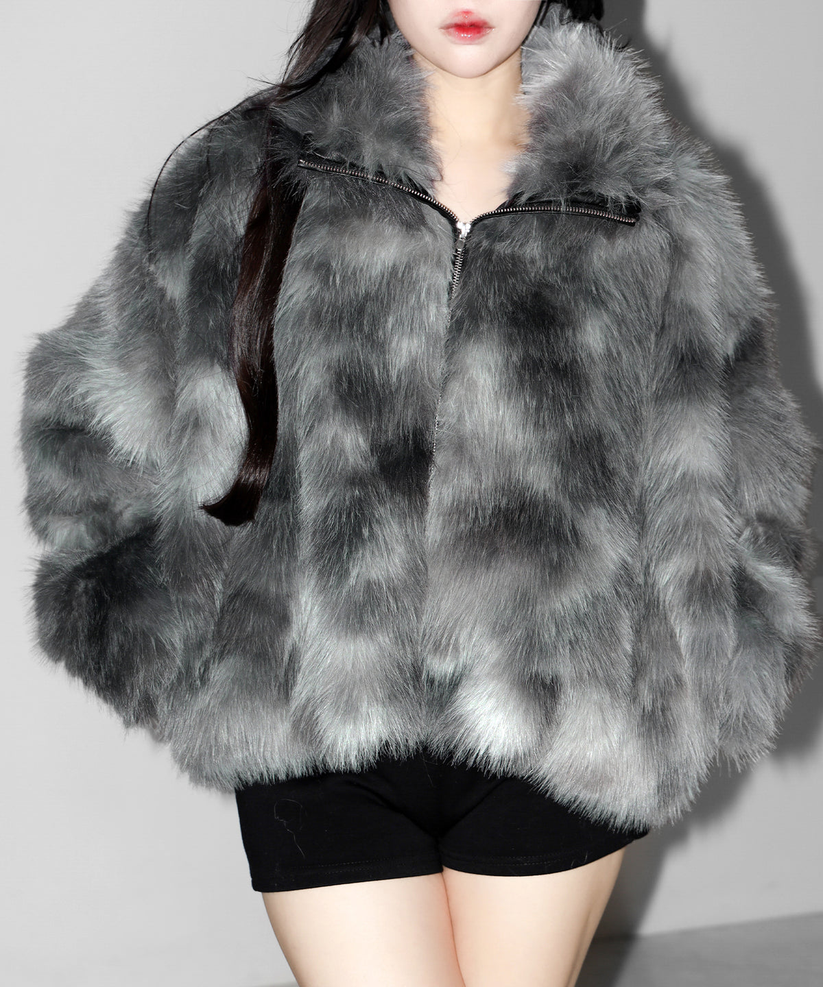 ダブルジップスタンドカラーニュアンスファージャケット / double zip stand collar nuance fur jacket