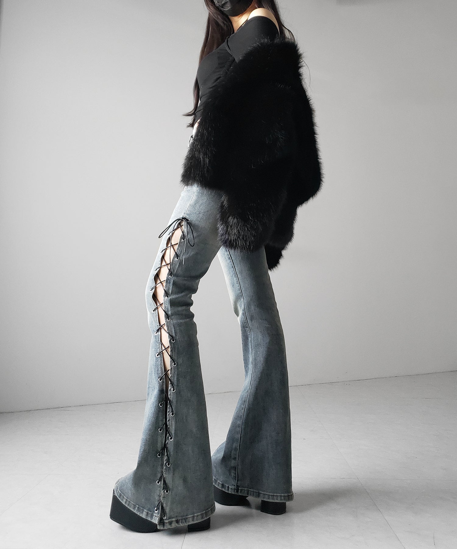 レースアップカットアウトストレッチフレアデニム / lace up cutout stretch flare denim