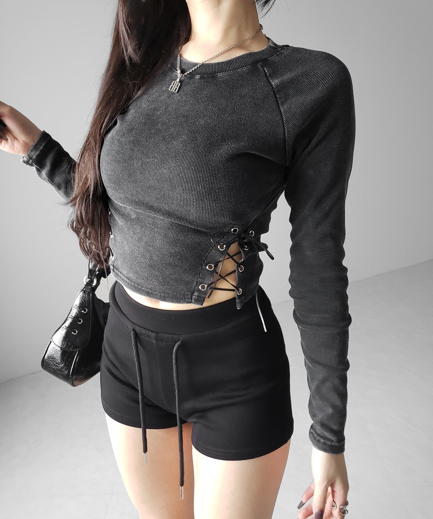 ヴィンテージサイドレースアップカットアウトショートロンT / vintage side lace up cutout short long sleeve T-shirts