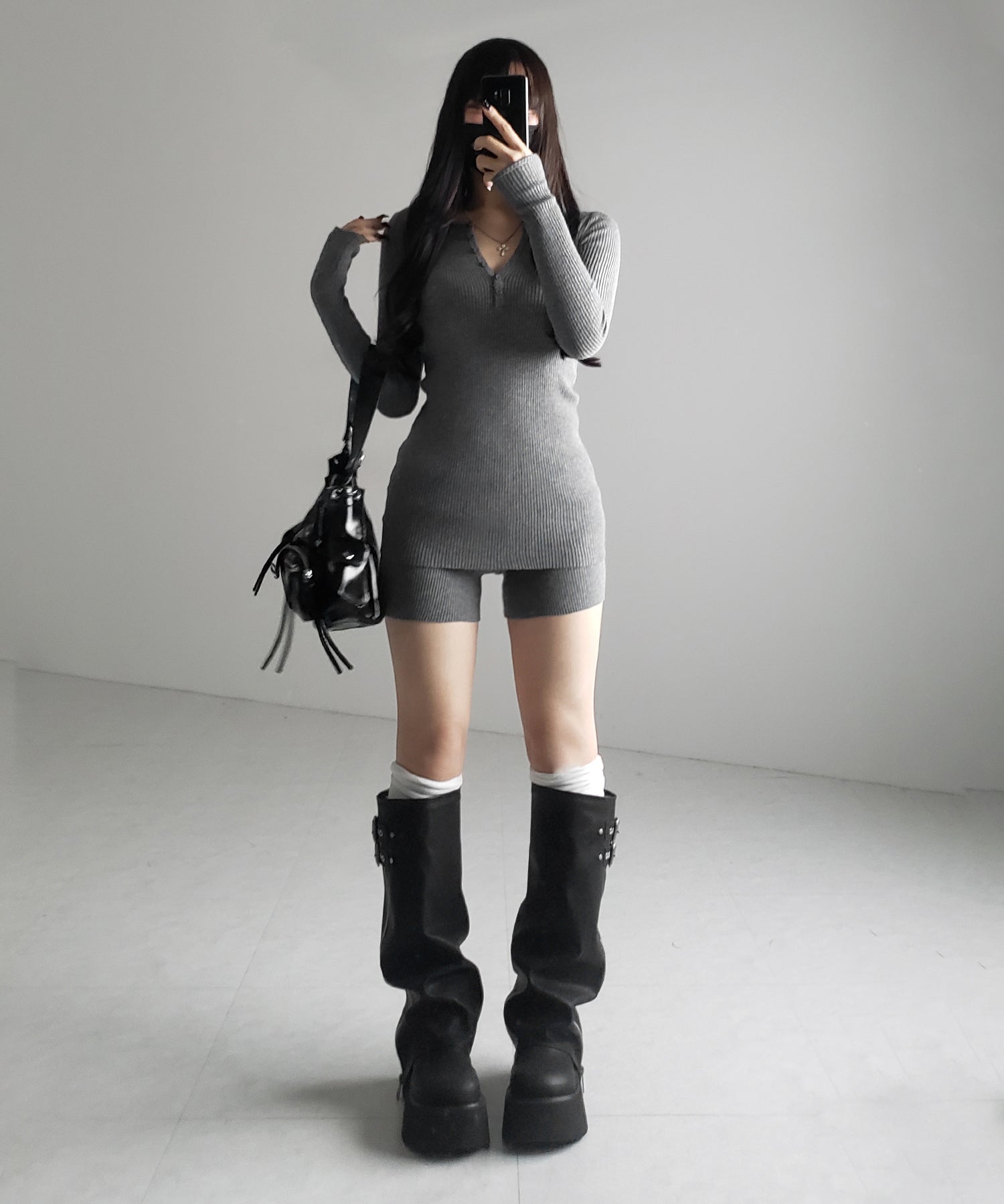 【 セットアップ 】ヘンリーネックスリムリブニットトップス&ニットショートパンツ SET / henley neck slim rib knit tops & knit short pants SET