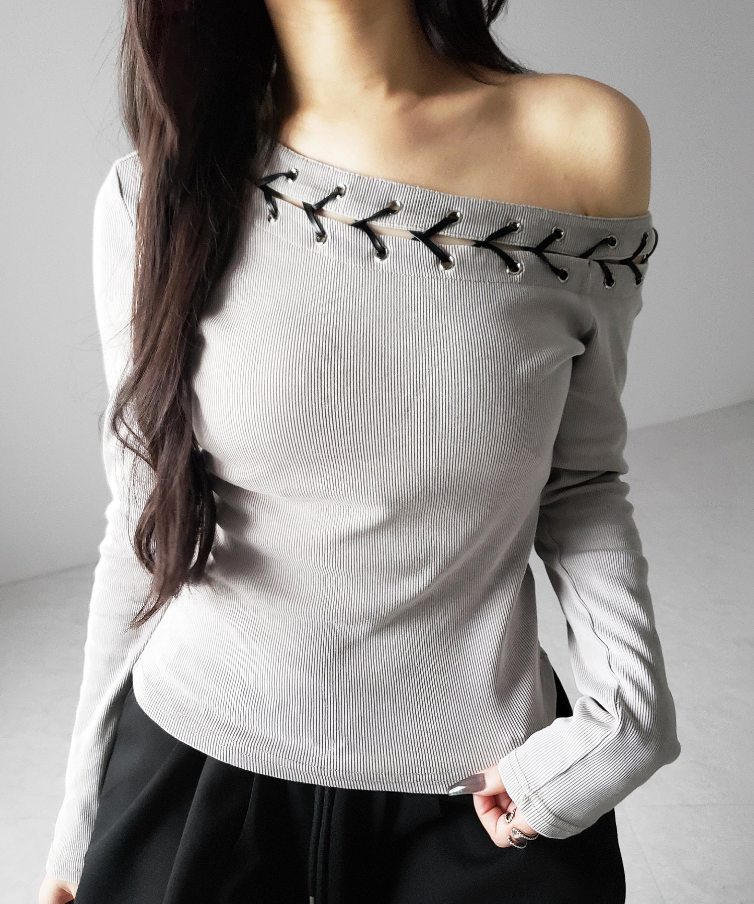 ヴィンテージカットアウトレースアップワンショルリブトップス / vintage cutout laceup one shoulder lib tops