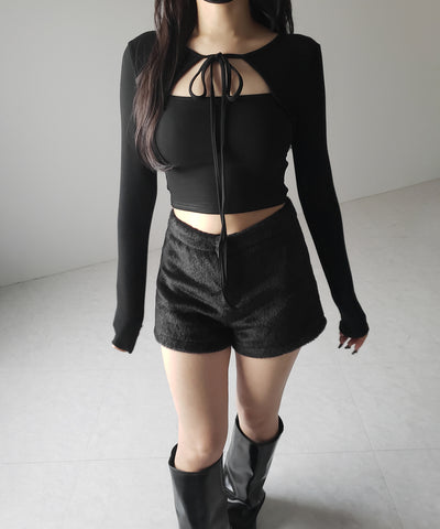 【 2WAY / 裏起毛 】フロントリボンカットアウトドッキングショートトップス / front ribbon cutout docking short tops