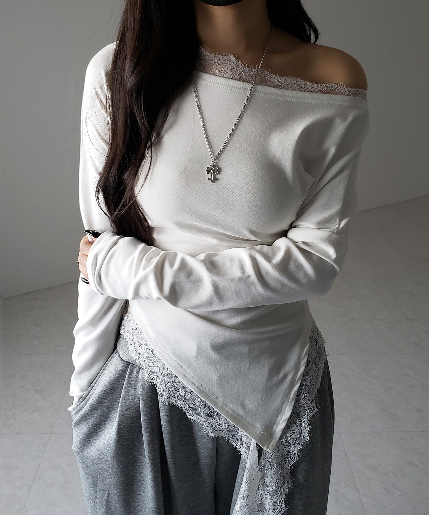 【 2color 】ワンショルダーレースドッキングアシンメトリートップス / one shoulder lace docking asymmetry tops