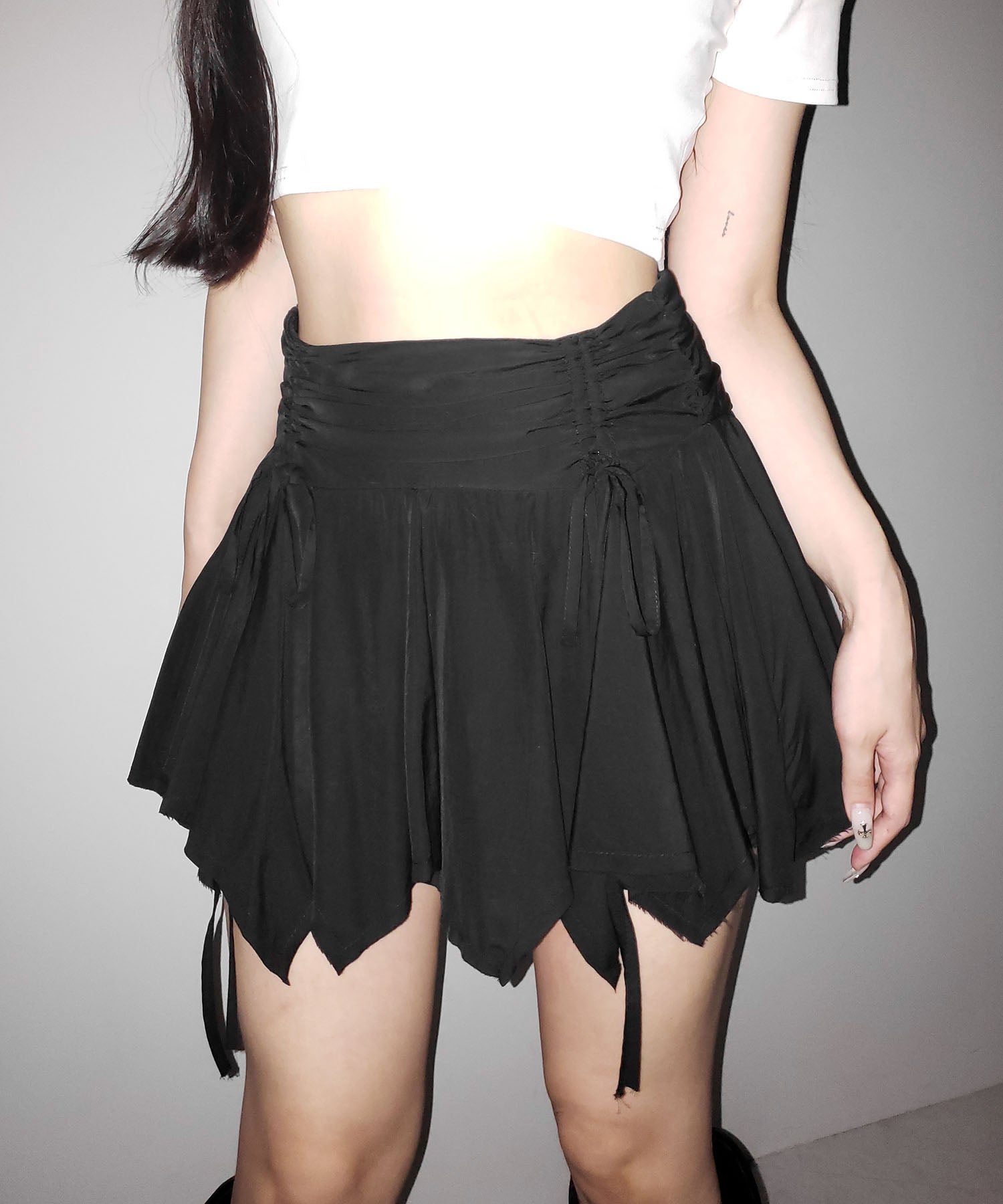 【 2color / 2size 】シャーリングダブルリボンアシンメトリーフリルミニスカート / shirrin double ribbon asymmetry frill mini skirt