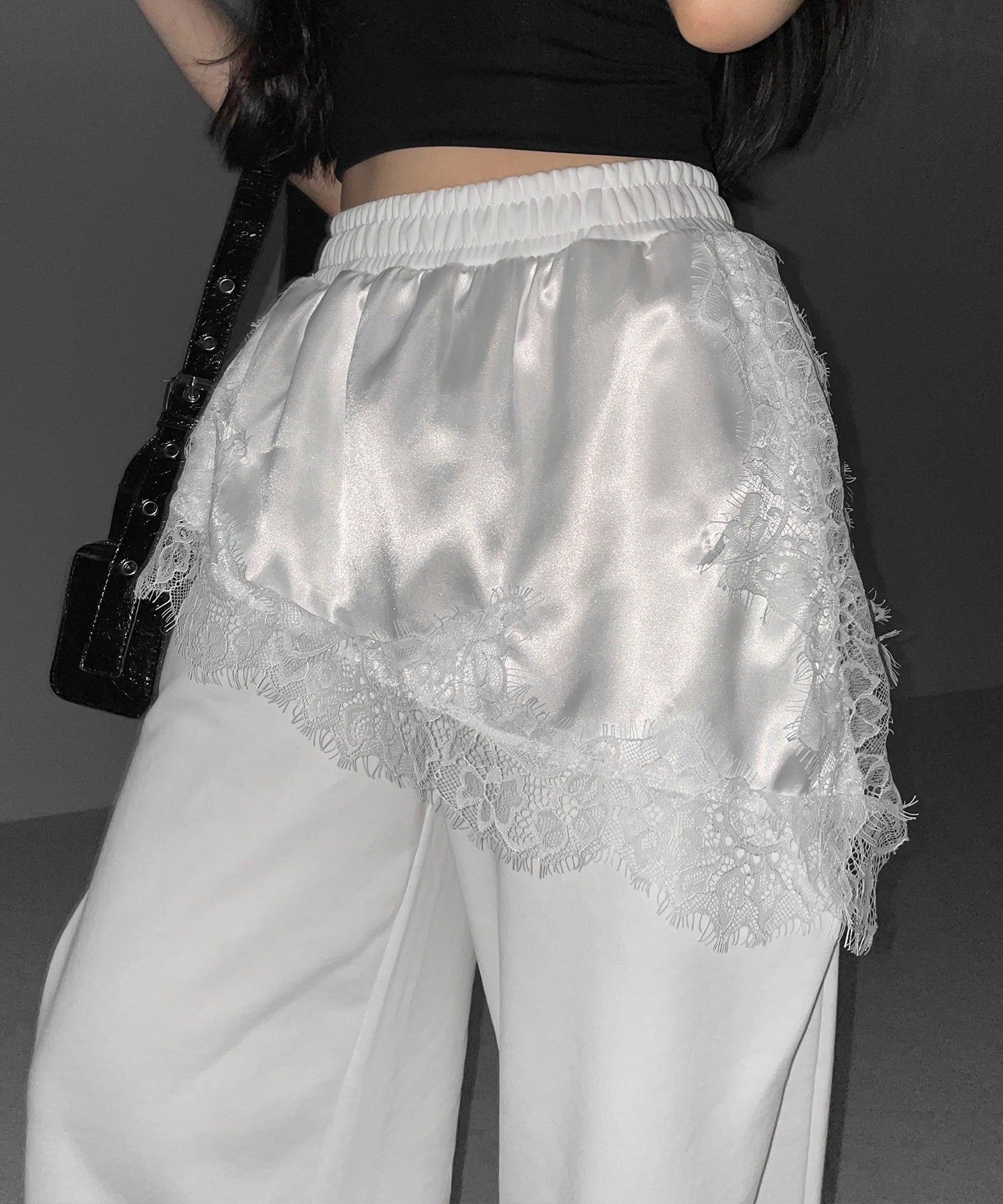 レースドッキングレイヤードスウェットワイドパンツ / lace docking layered sweat wide pants