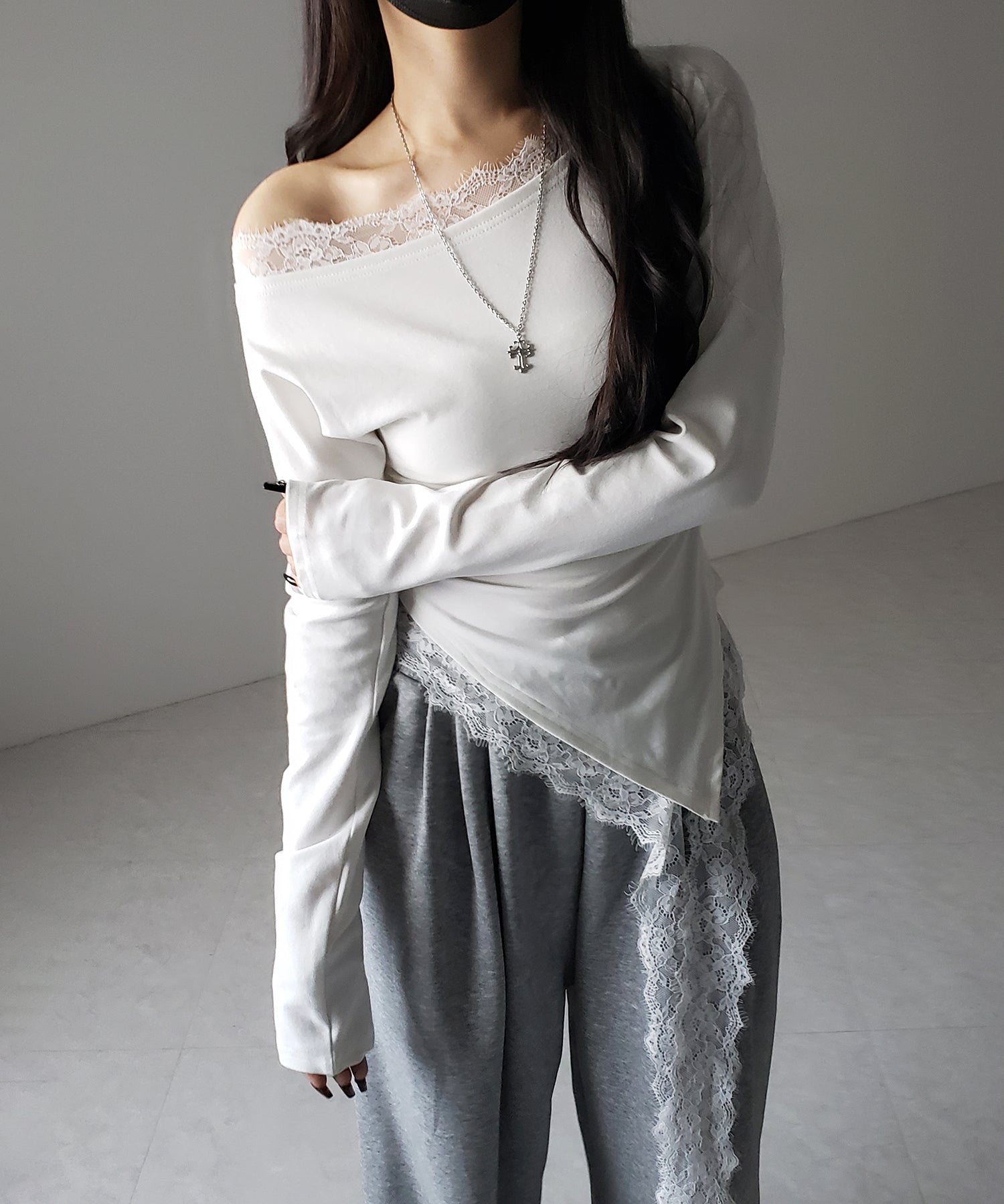 【 2color 】ワンショルダーレースドッキングアシンメトリートップス / one shoulder lace docking asymmetry tops