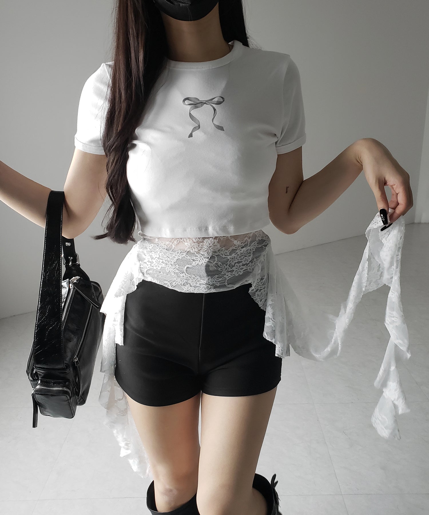 【 2color 】アシンメトリーフリルレースベアトップス / asymmetry frill lace bare tops
