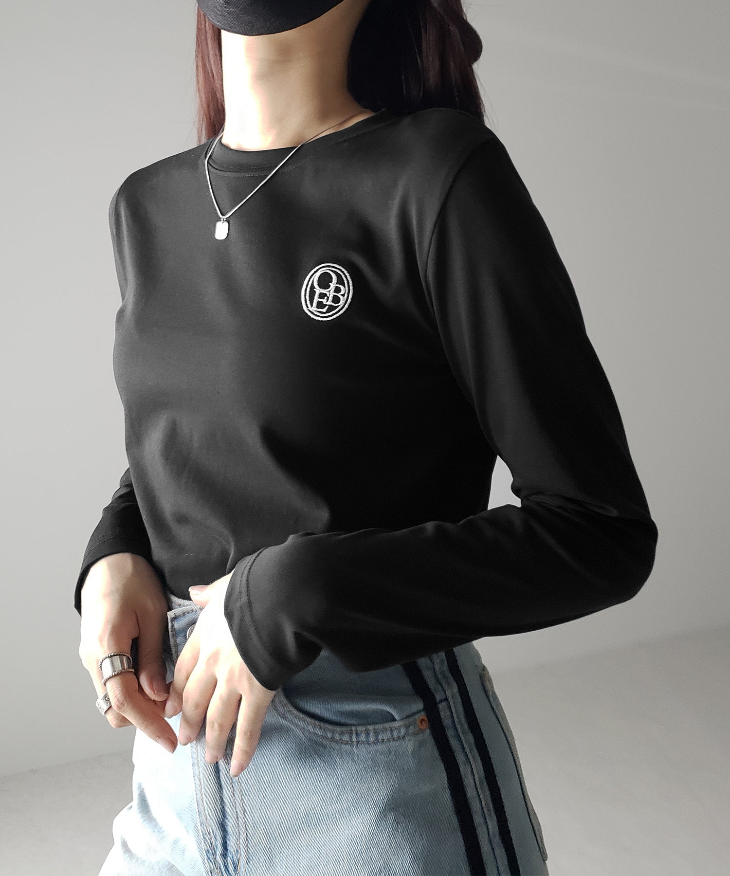 OBE刺繍 ミニロゴ長袖Tシャツ【 韓国製 】