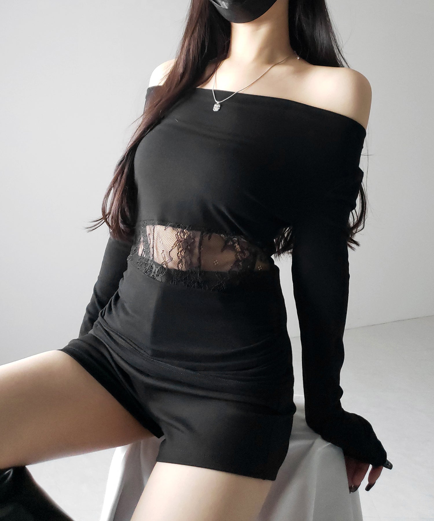 【 2color 】ウエストレースカットアウトオフショルトップス / waist lace cutout offshoulder tops