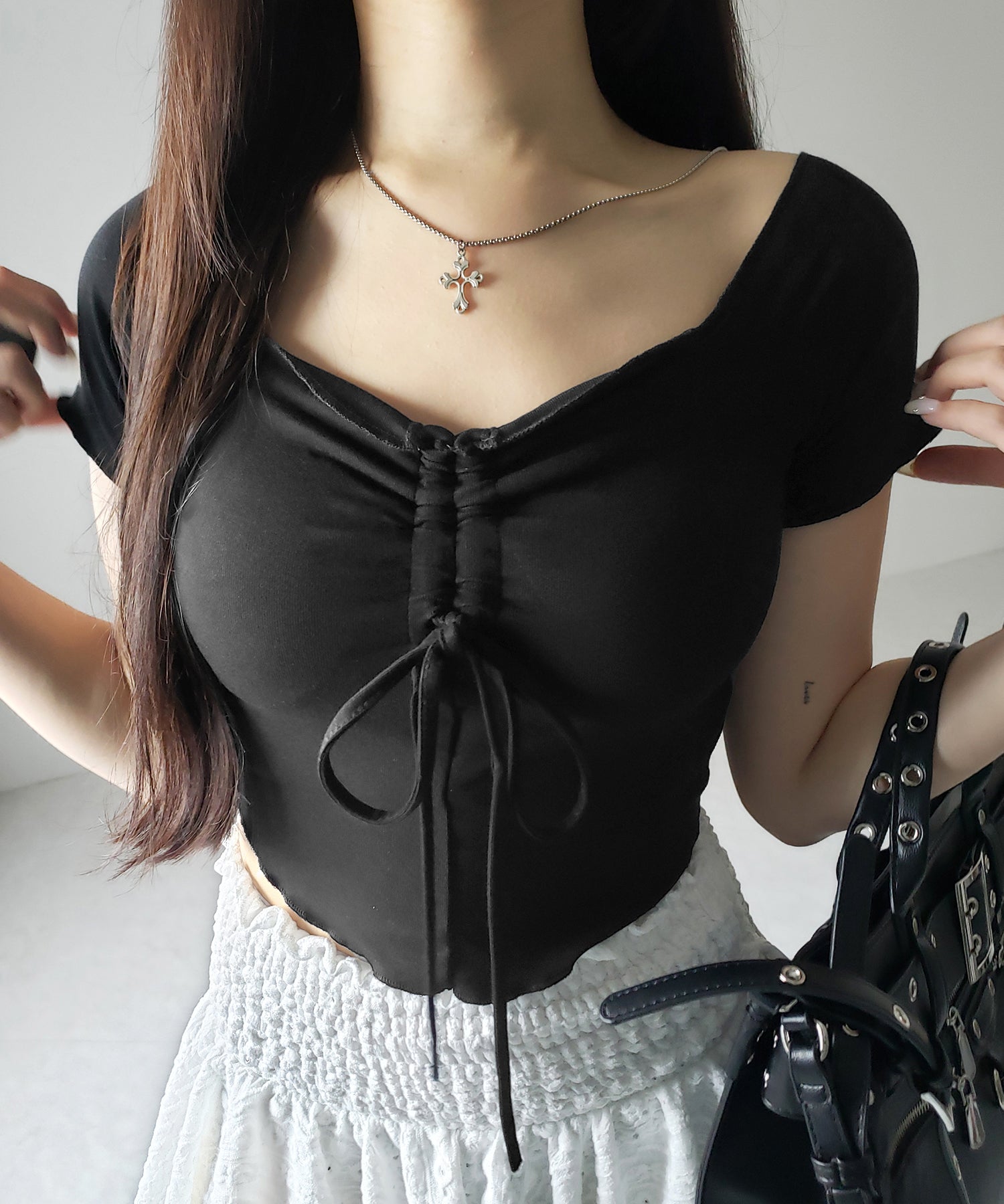 【 3color 】シャーリングリボンオフショルメローTシャツ / shirring ribbon off-shoulder mellow T-shirt