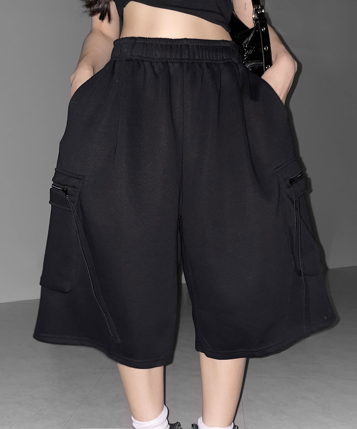 タックワイドカーゴスウェットハーフパンツ / tuck wide cargo sweat half pants