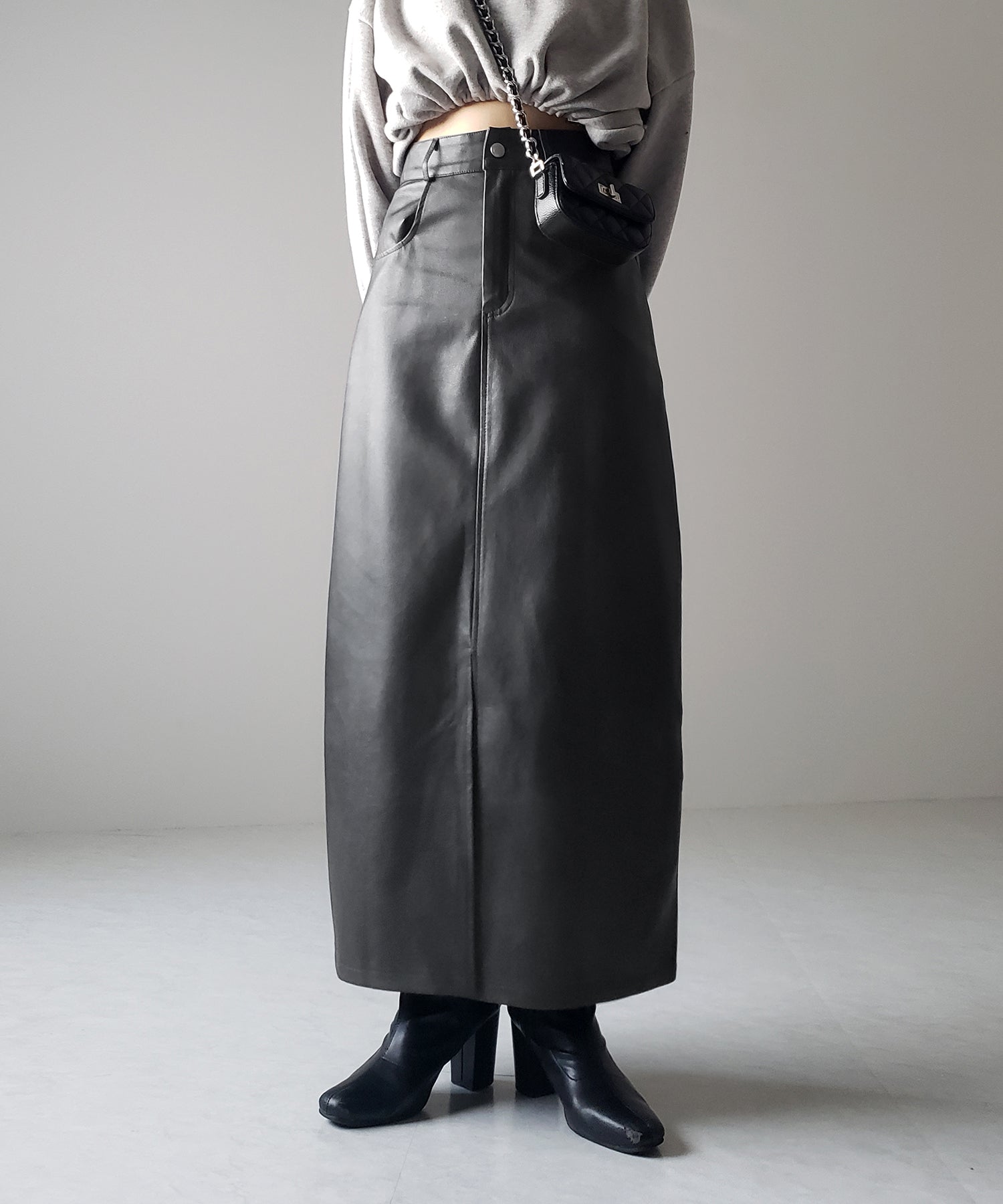 【 3color / 3size 】フロントスリットヴィンテージフェイクレザースカート