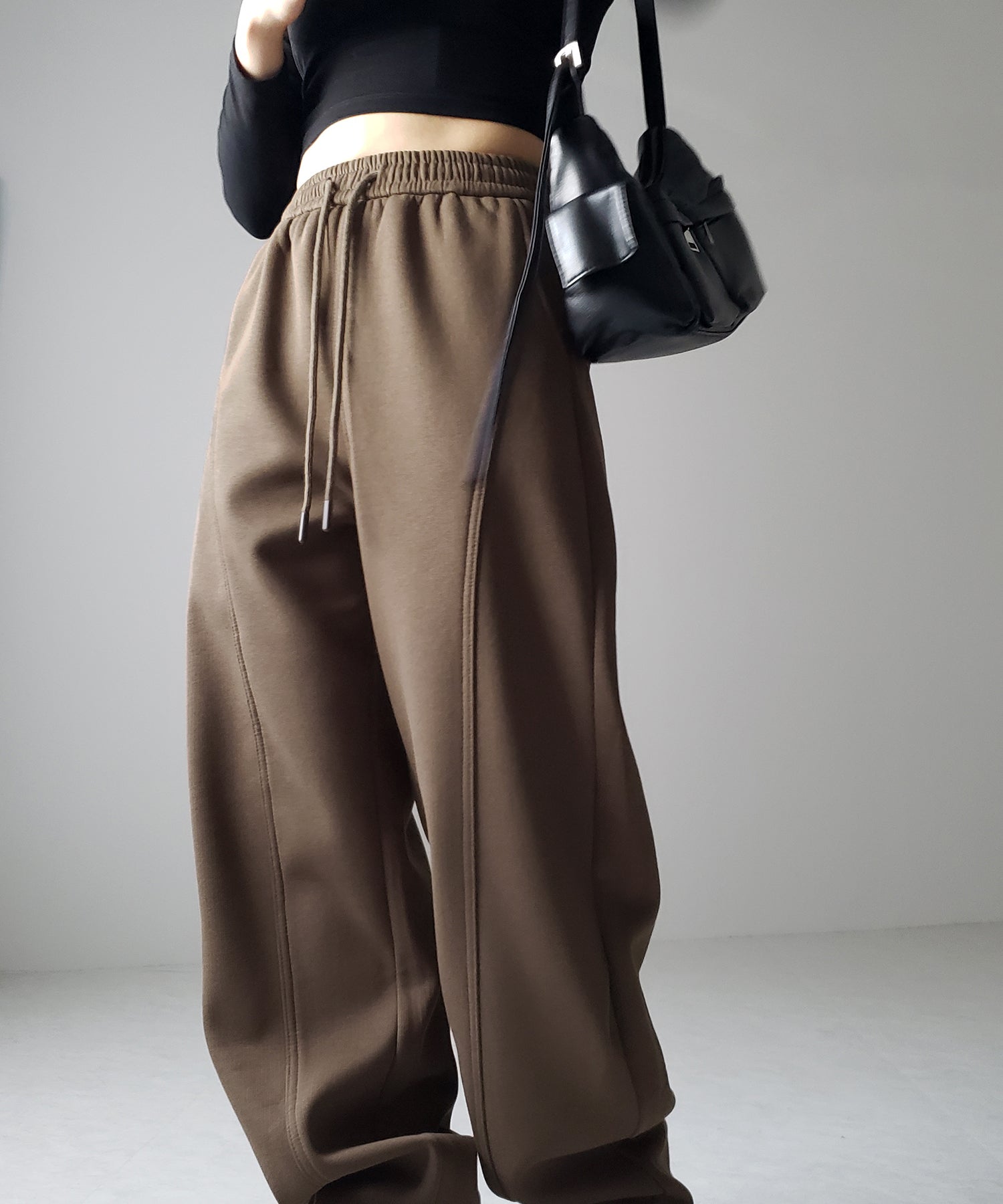 【 裏起毛 】カーブラインサイドタックワイドスウェットパンツ