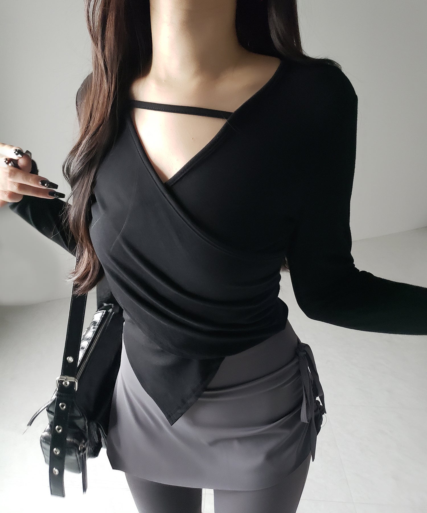 【 3color 】ラインストラップギャザークロスレイヤードトップス / line strap gather cross layered Tops
