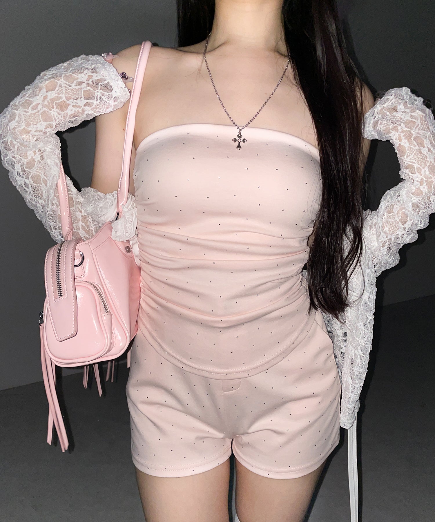 【 セットアップ 】ラインストーンベアトップ+ハイウエストショートパンツ SET / 【 SETUP 】Rhinestone bare tops + high waist short pants SET