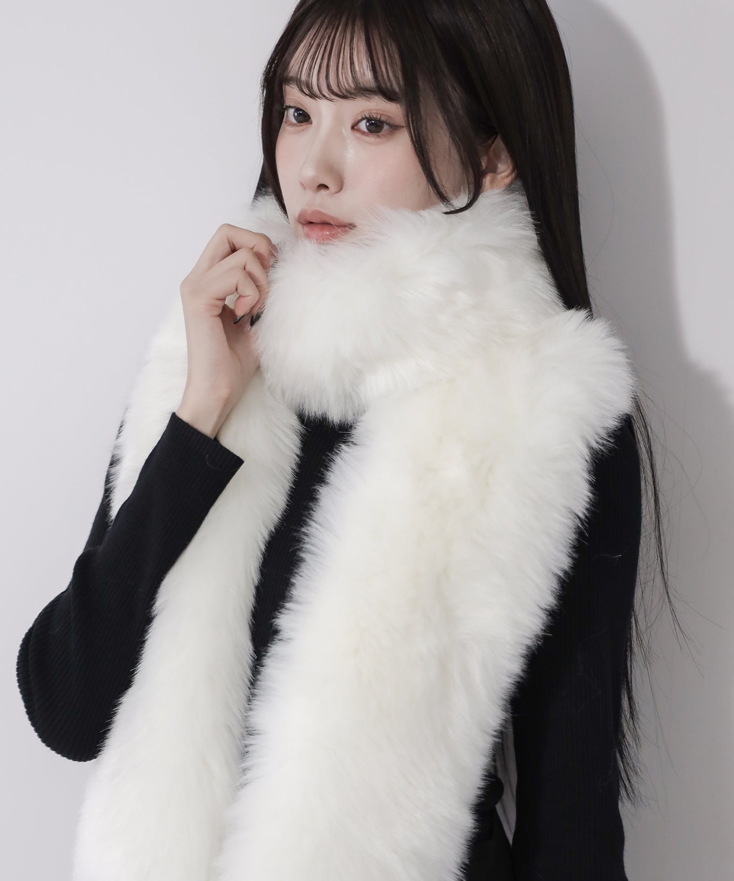 フェイクファーボリュームロングマフラー / fake fur volume long muffler
