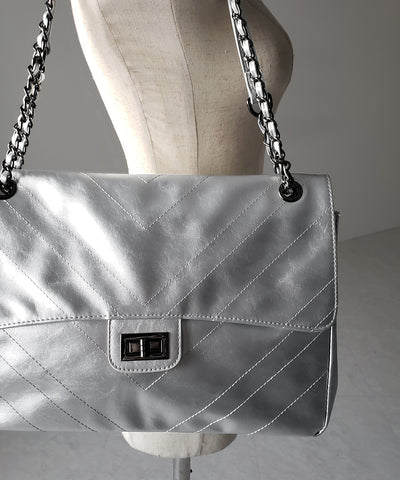 2WAY チェーンフェイクレザーフラップショルダーバッグ / 2WAY chain fake leather flap shoulder bag