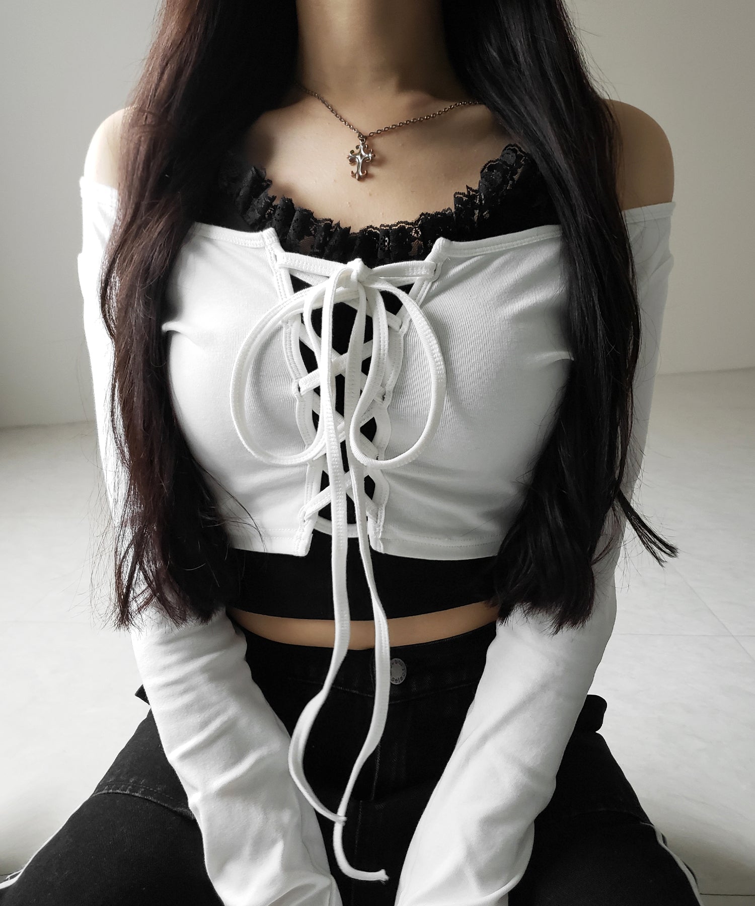 【 新色ピンクが追加!/2点セット 】レースアップリボンショートトップス + レースキャミ SET / lace up ribbon short tops + lace cami SET