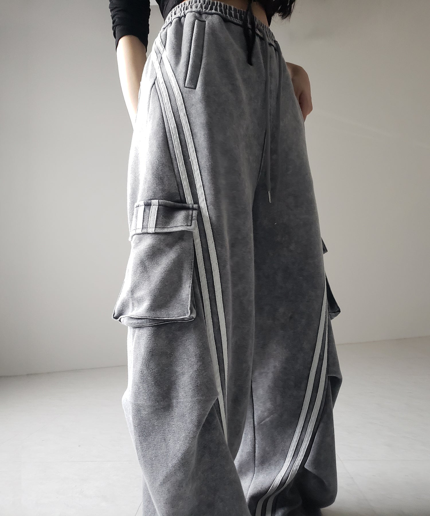 【 裾絞り可能2WAY 】ピグメントヴィンテージサイドラインタックワイドスウェットパンツ / pigment vintage sideline tuck wide sweatpants