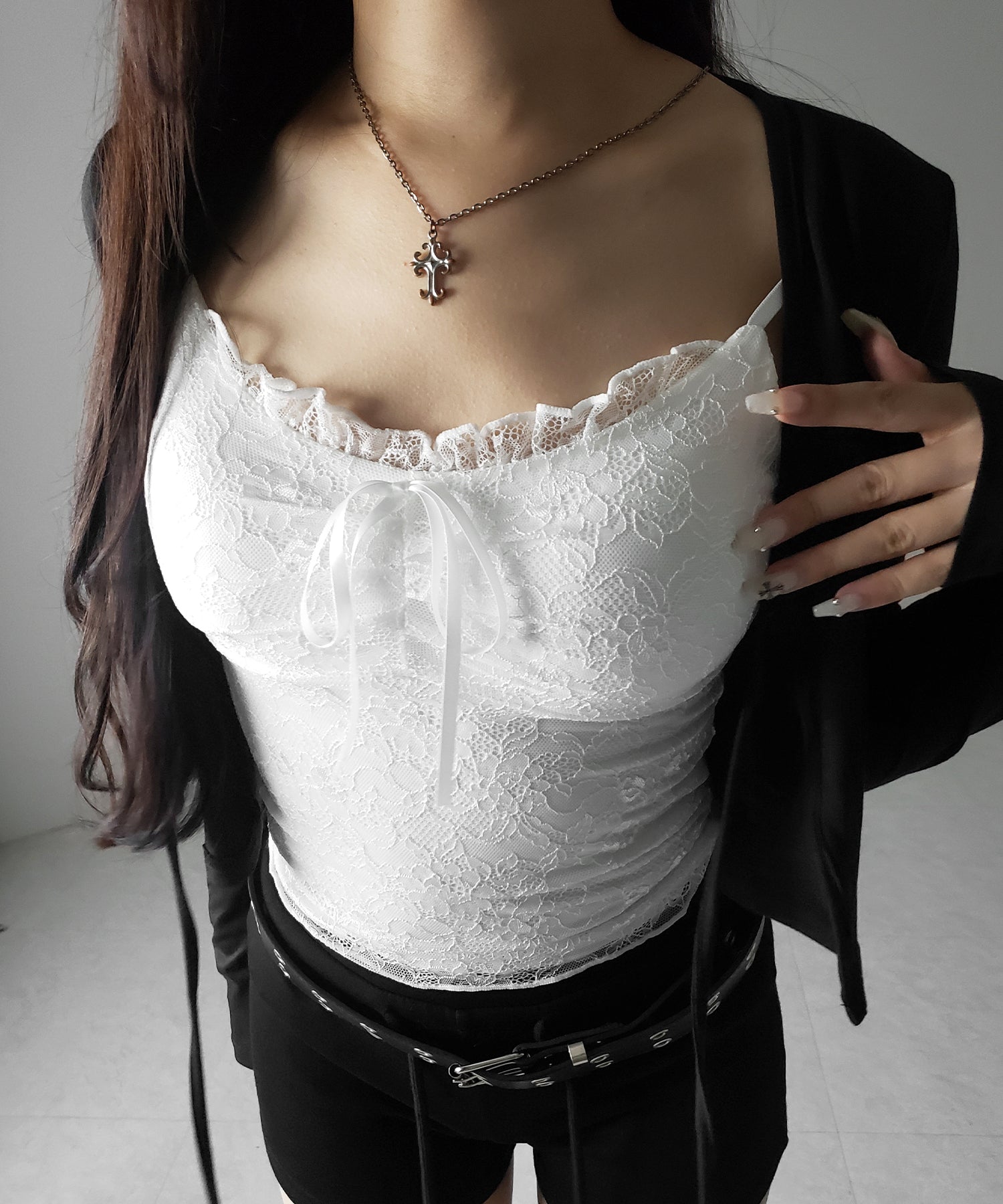 【 2color 】フロントリボンレースレイヤードキャミソール / front ribbon lace layered camisole