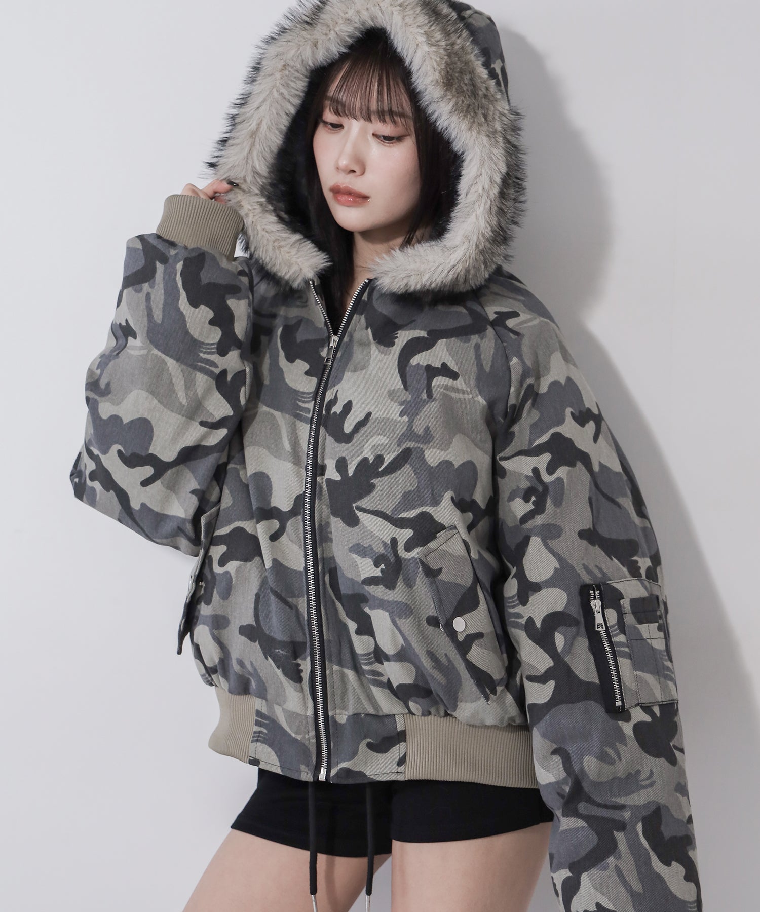 カモフラフェイクファーフーディ中綿ジャケット / camouflage fake fur hoodie down jacket