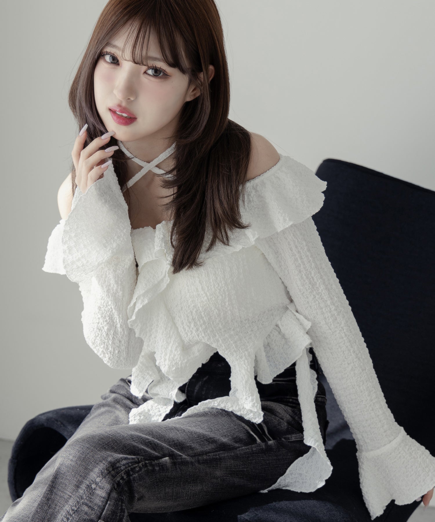 【 2color 】クロスストラップリボンオフショルダーフリルブラウス / cross strap ribbon off shoulder frill blouse