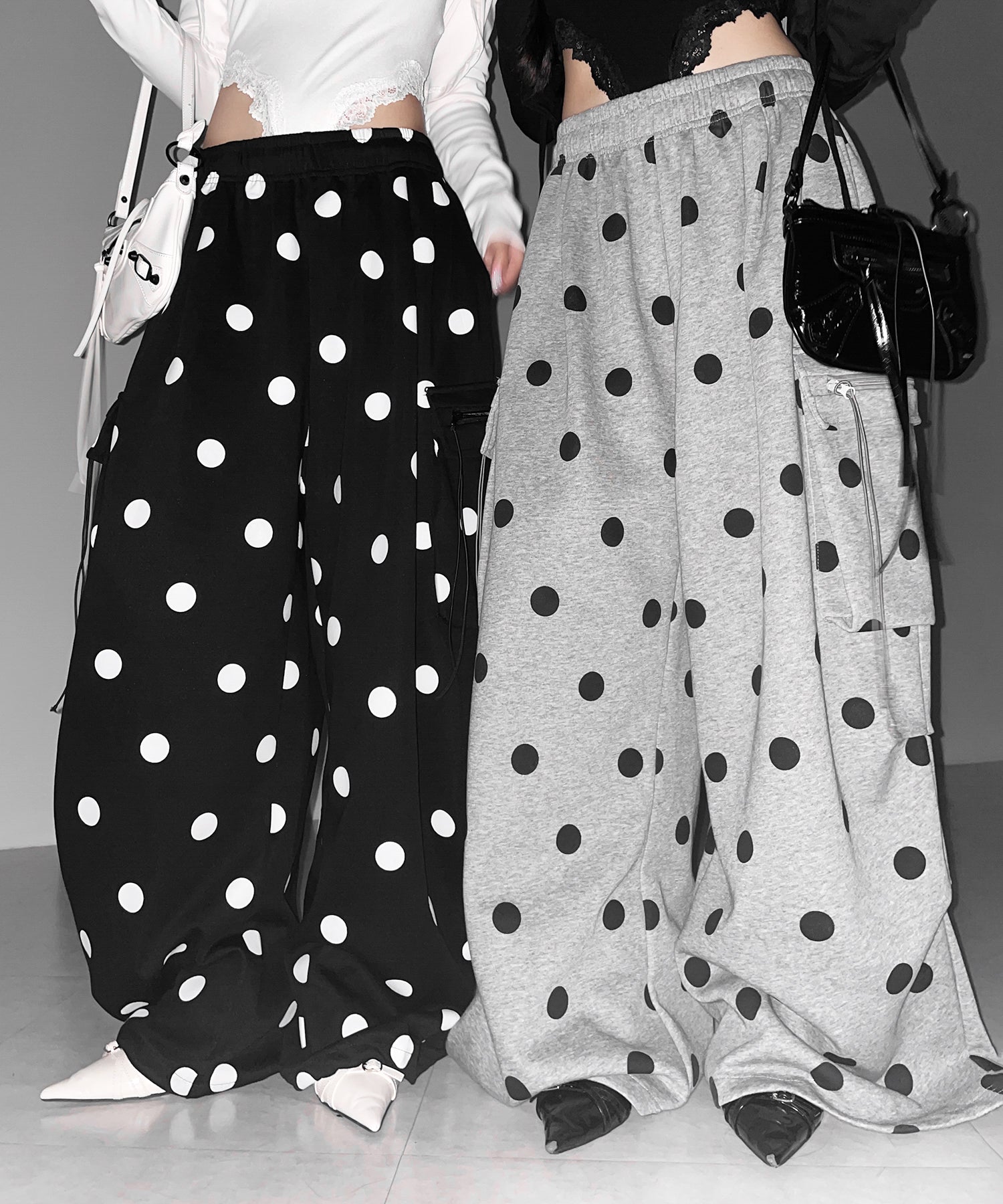 【 裾絞り可能2WAY 】ドットドローコードタックワイドカーゴスウェットパンツ / Dot drawcord tuck wide cargo sweatpants