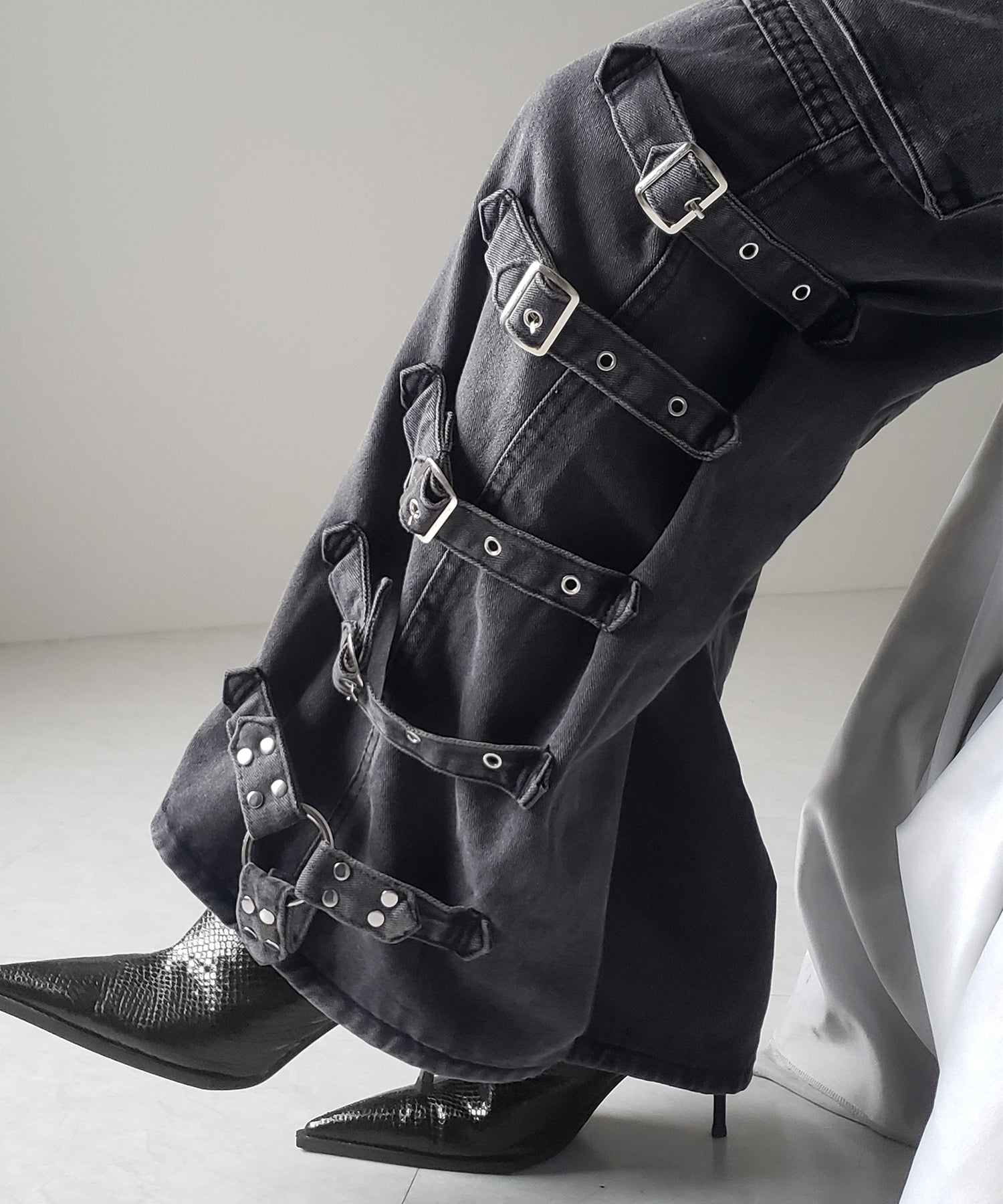 【 4size 】ヴィンテージサイドベルテッドカーゴデニム / vintage side belted cargo denim