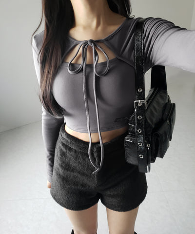 【 2WAY / 裏起毛 】フロントリボンカットアウトドッキングショートトップス / front ribbon cutout docking short tops