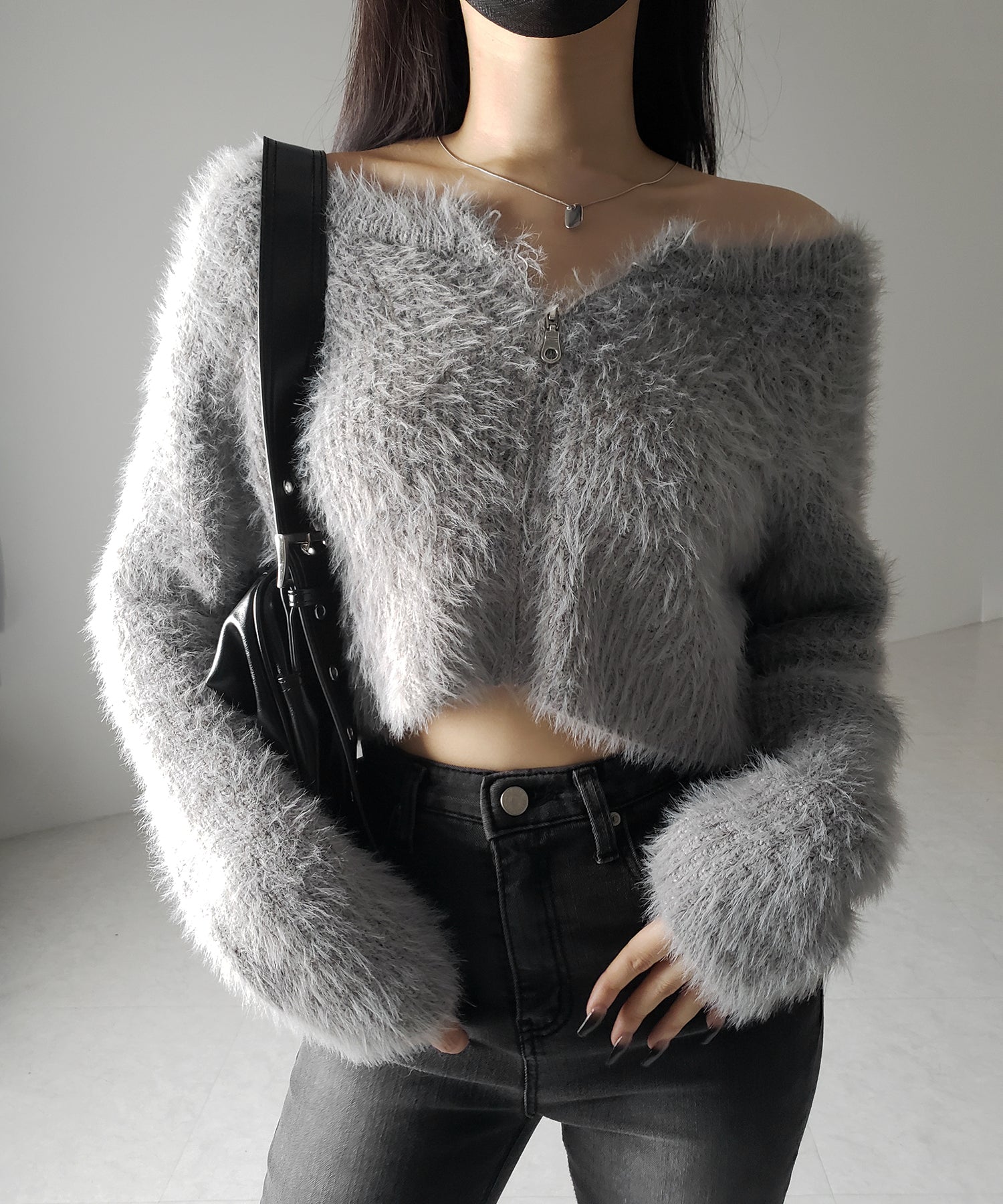 フロントジップショートシャギーニットカーディガン / front zip short shaggy knit cardigan