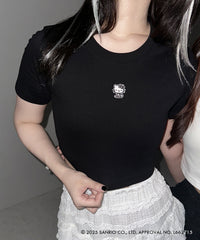 FREE / BLACK