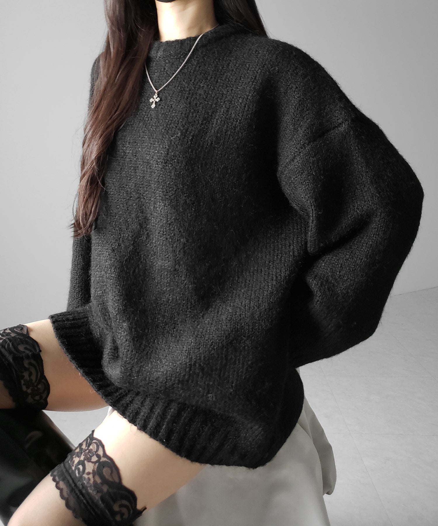 オーバーサイズフラッフィーニットプルオーバー / oversize fluffy knit pullover