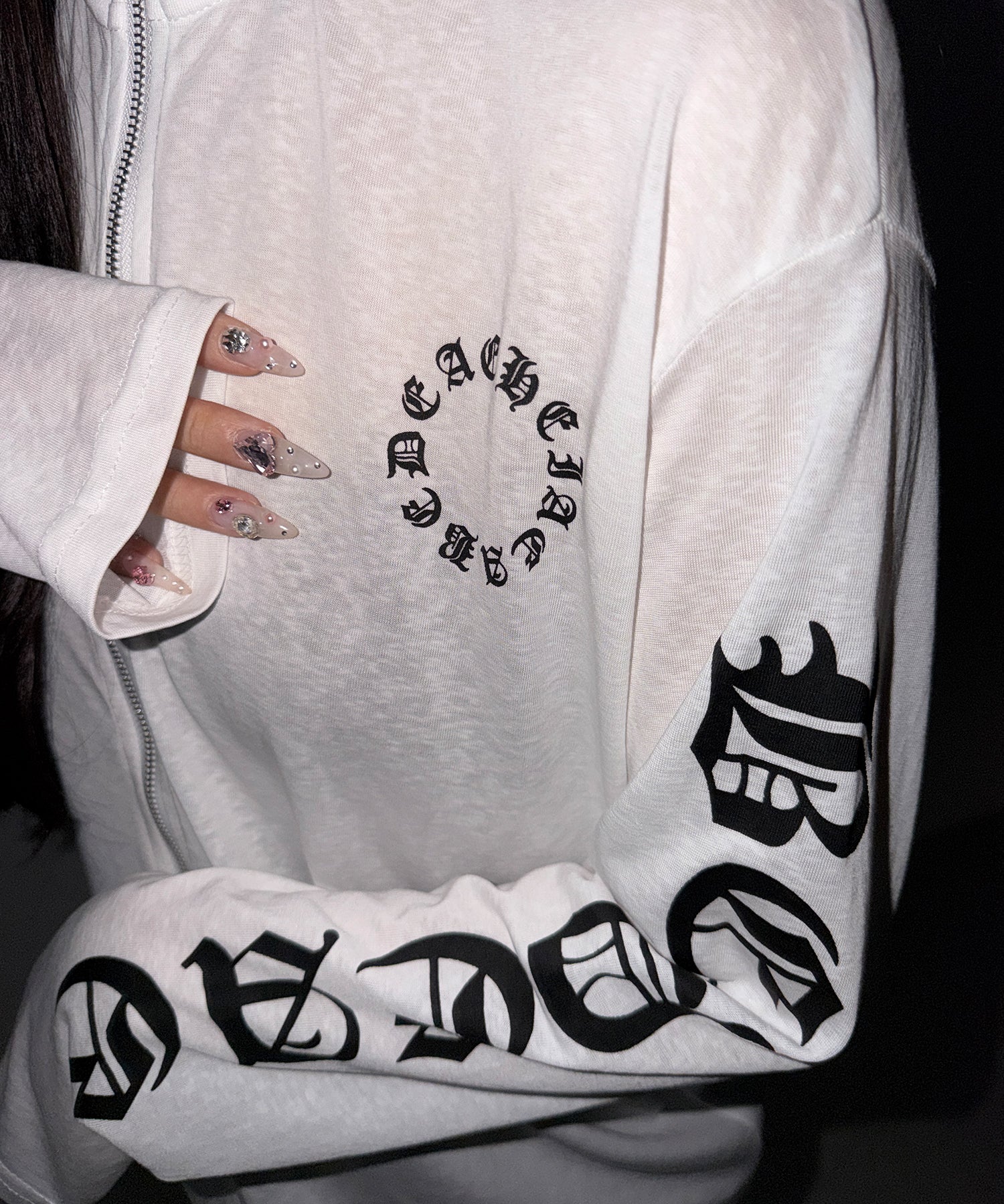 グランジロゴスタンドジップアップオーバーシアートップス / grunge logo stand zipup over sheer tops