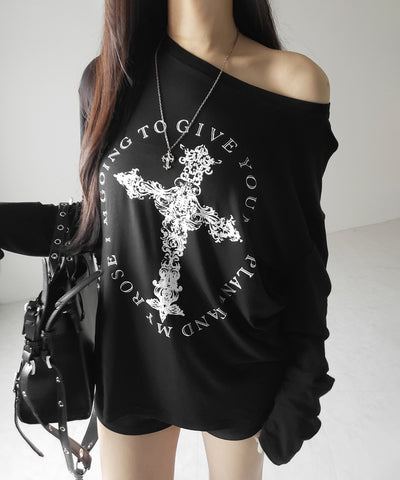 【 ワンショルにできる2way 】クロスロゴプリントワンショルルーズシアーTシャツ / 2WAY cross logo print one shoulder loose sheer T-shirt