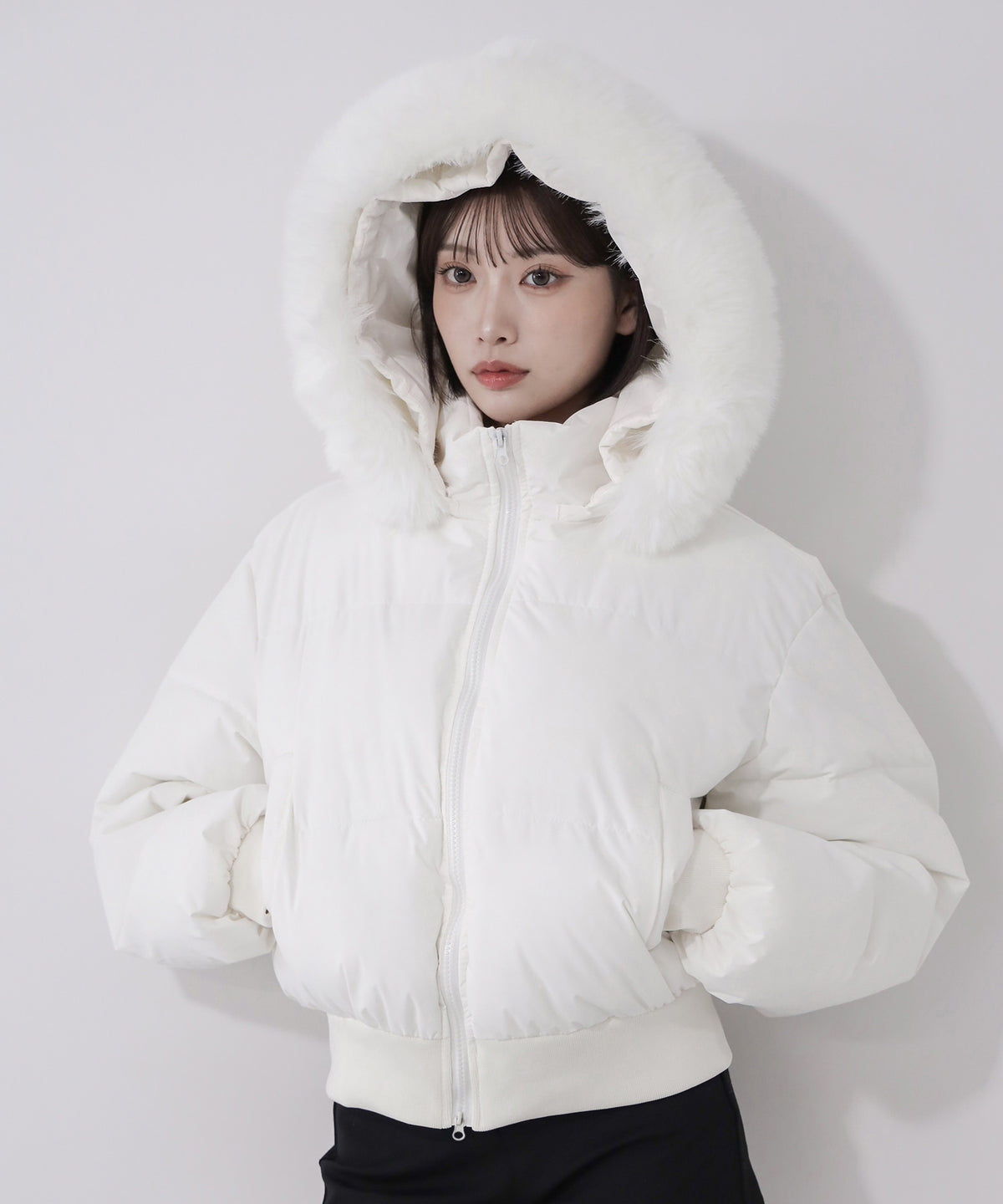 【 フード取り外し可能2WAY 】フェイクファーフードショート中綿ジャケット / 2WAY fake fur hoodie short fake down jacket