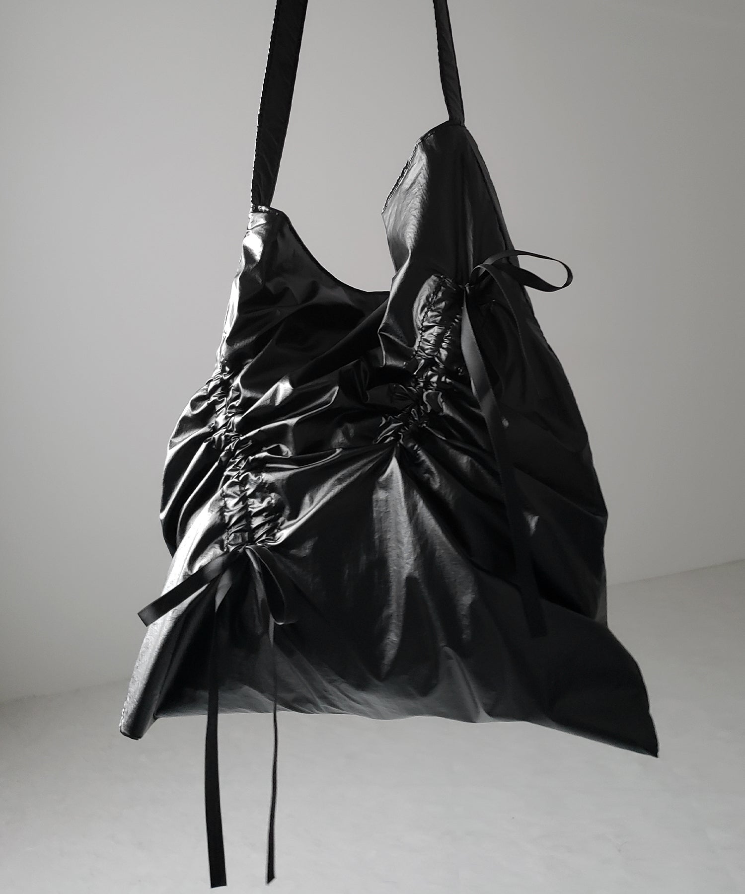 【 2color 】シャーリングリボンメタリックトートバッグ / shirring ribbon metallic tote bag