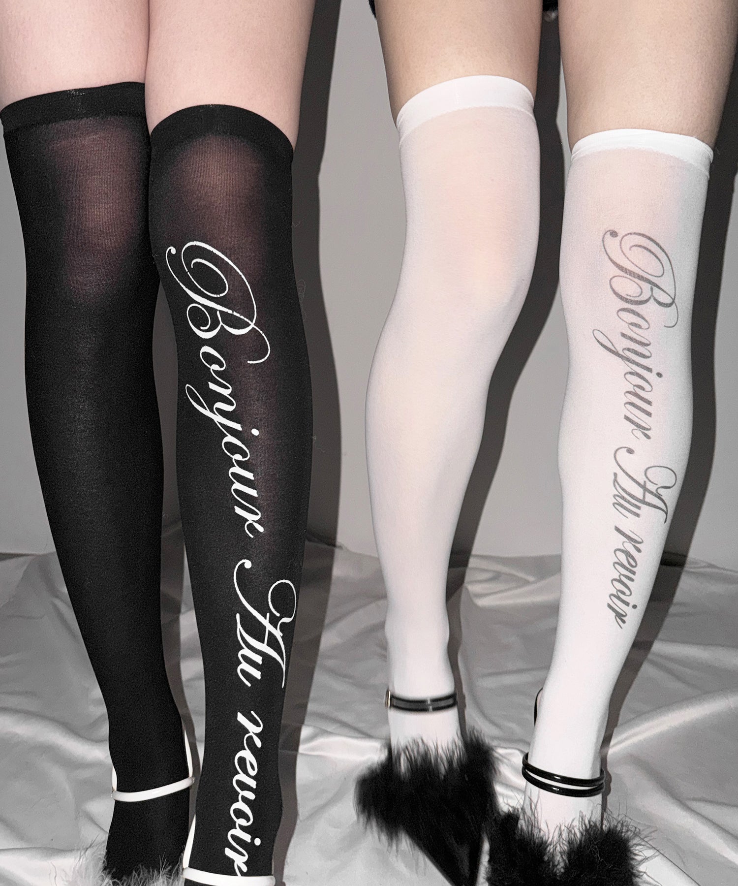 【 選べる3柄アソート 】レタリングロゴシアーニーハイソックス / lettering logo sheer knee high socks