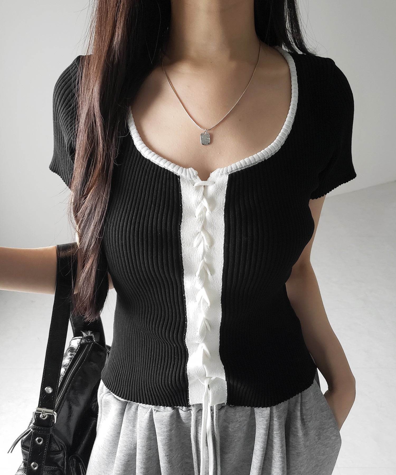 半袖レースアップスリムニットトップス / short-sleeve lace up slim knit tops