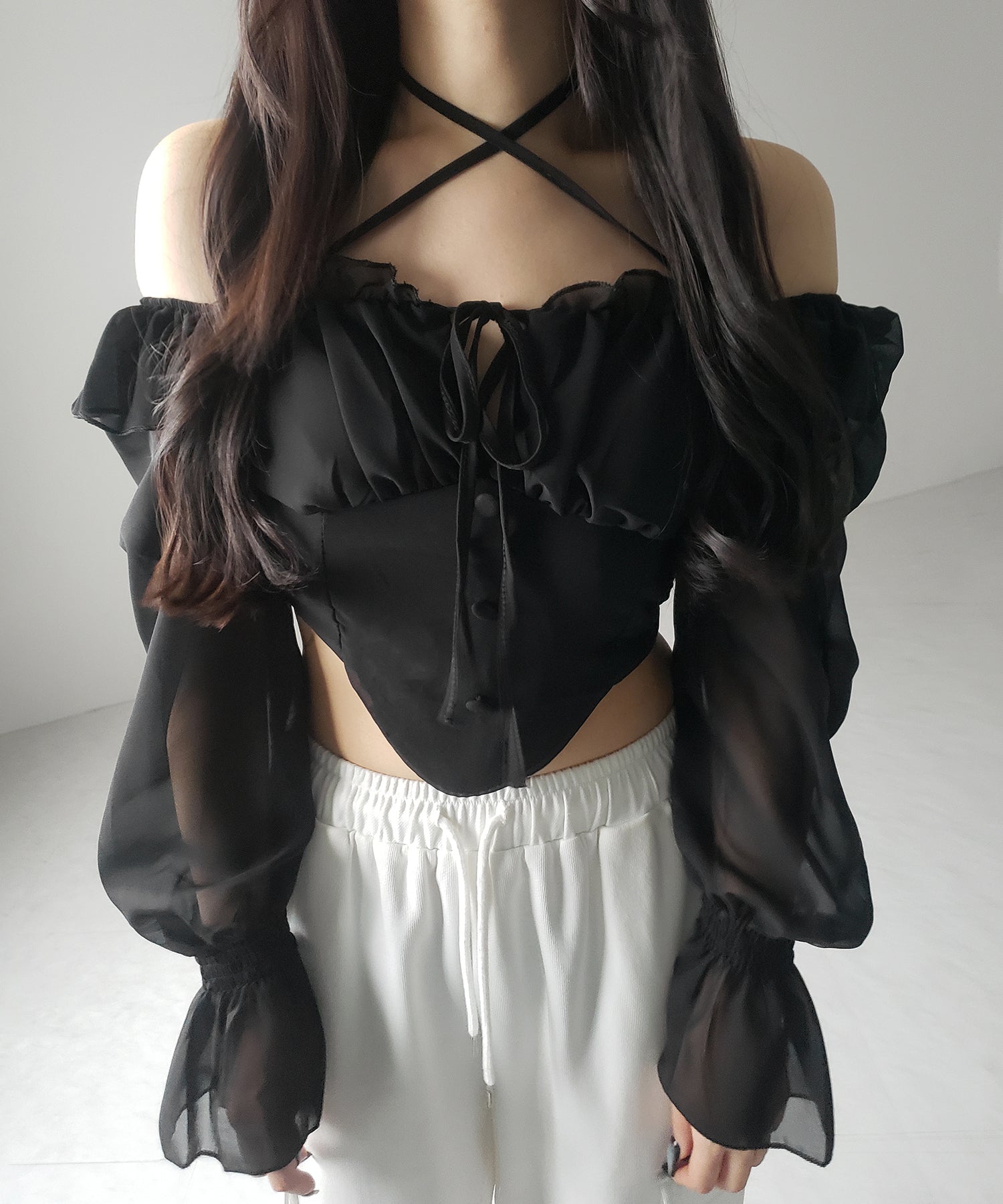 【 2WAY 】フロントリボンクロスネックオフショルシフォンブラウス / front ribbon cross neck off-shoulder chiffon blouse