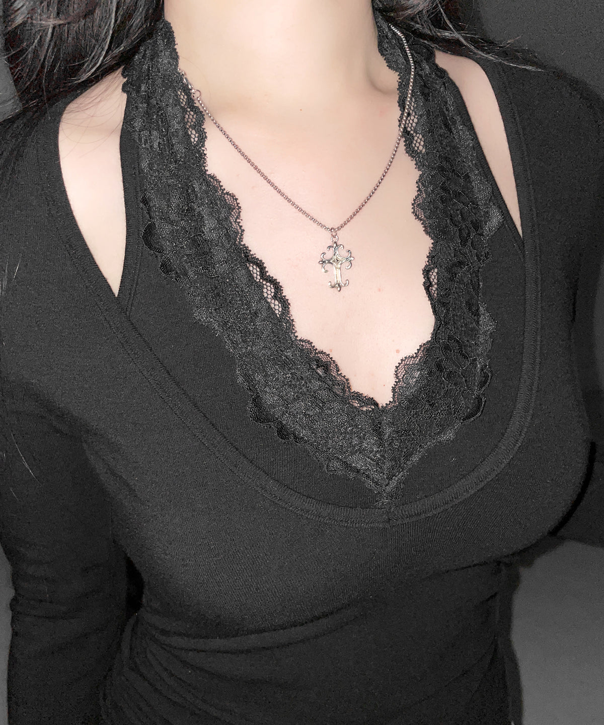 ホルターネックレースレイヤードトップス / Halter neck lace layered tops