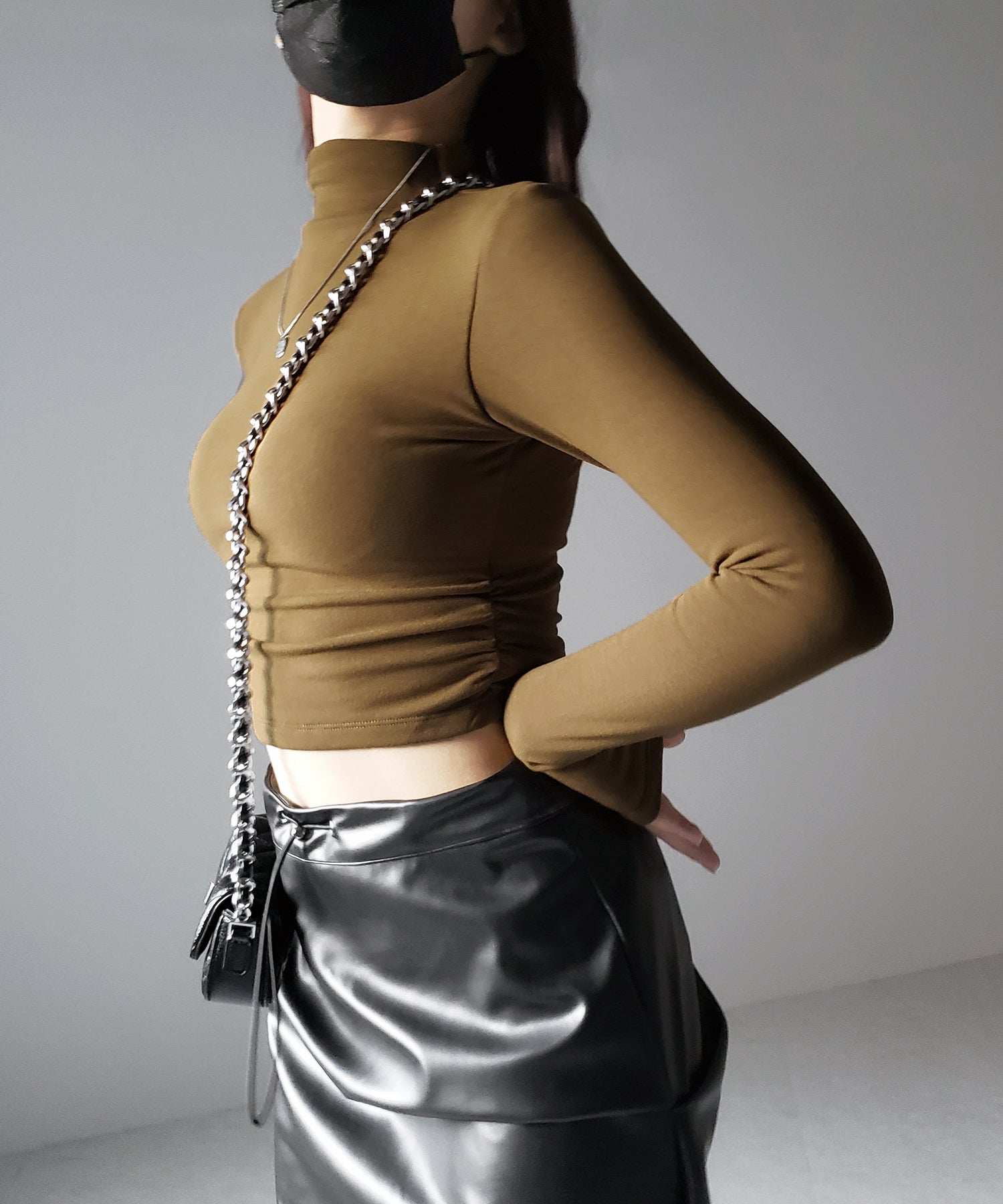 【 カップ付き / 裏起毛 】プチハイネックシャーリングショートカットソートップス